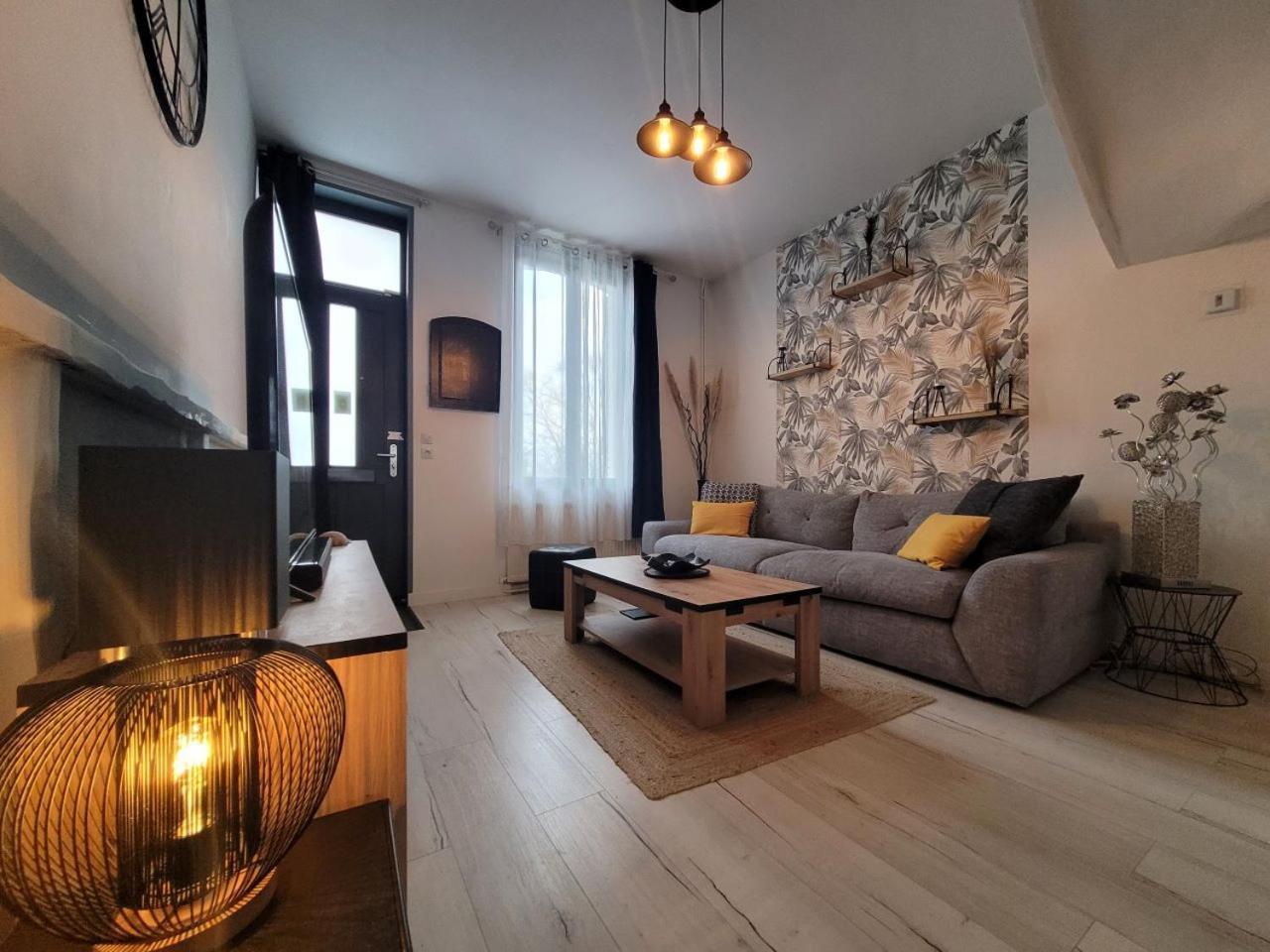 Maison De Ville Avec Terrasse - Arrivee Autonome 아미앵 외부 사진